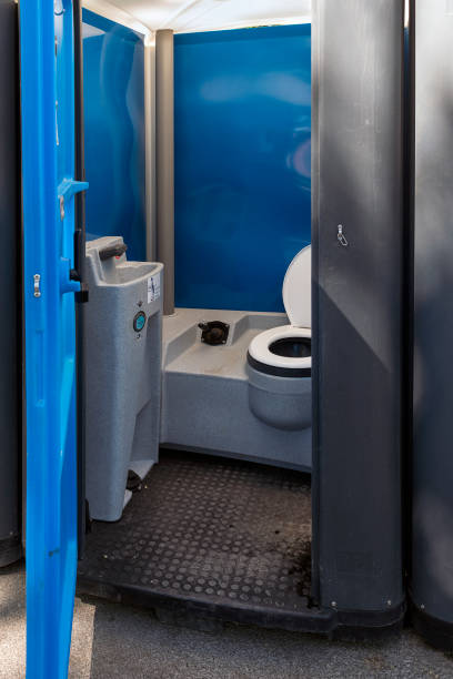 Portable Toilet Options We Offer in Glen Dale, WV